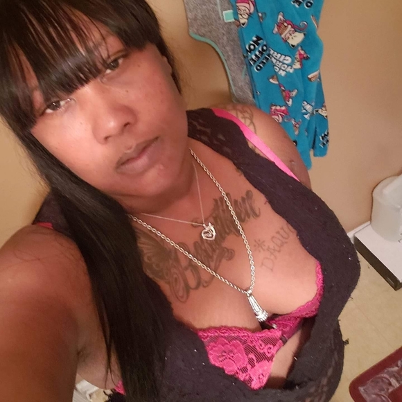 Meet your Posher, Ladonna - Picture 1 of 1